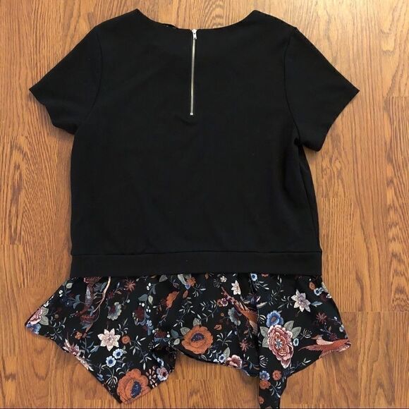 W5 Black Floral Embroidered Tee - Picture 2 of 6